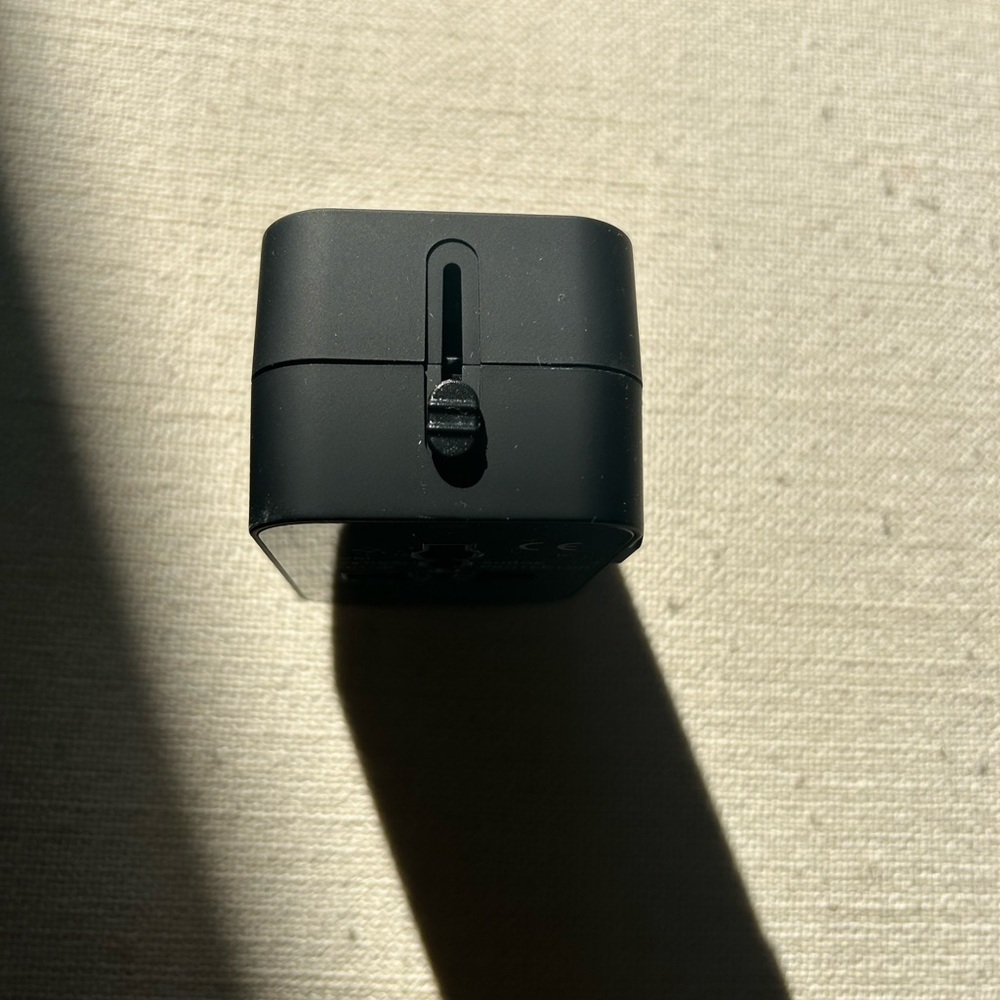 Black Travel Universal Adapter - Picture 2 of 11